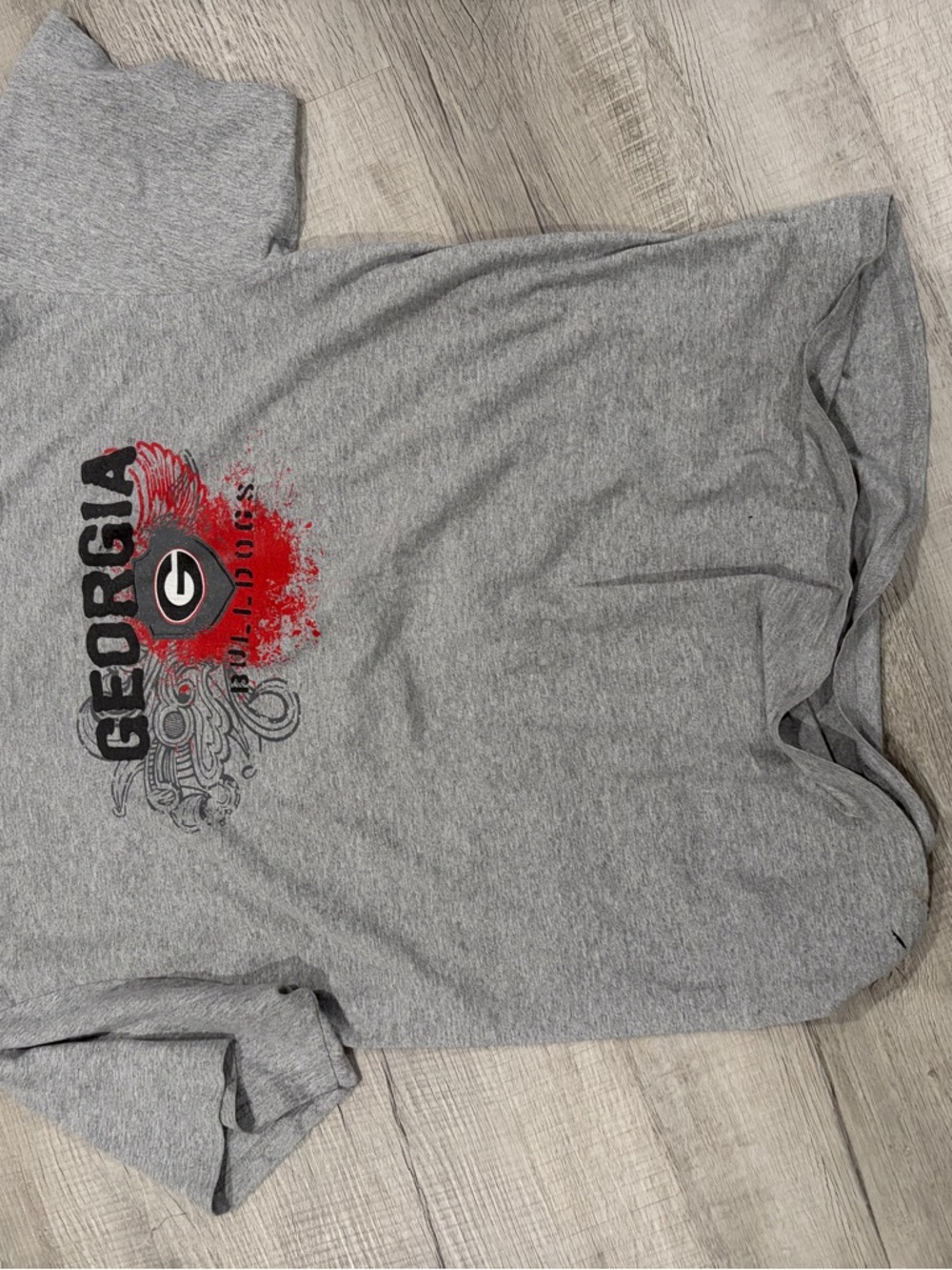 Georgia Short-Sleeve Graphic Tee - Gray with Red Accent